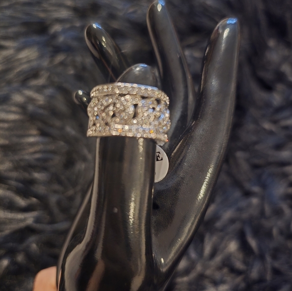 21k White Gold Plated Dubai Jewlery Elegant Silver Women's Ring - Picture 1 of 9